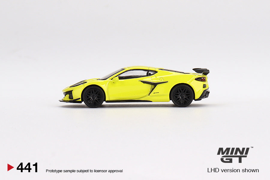 Mini GT Chevrolet Corvette Z06 2023 Accelerate Yellow (LHD) 1/64 Scale