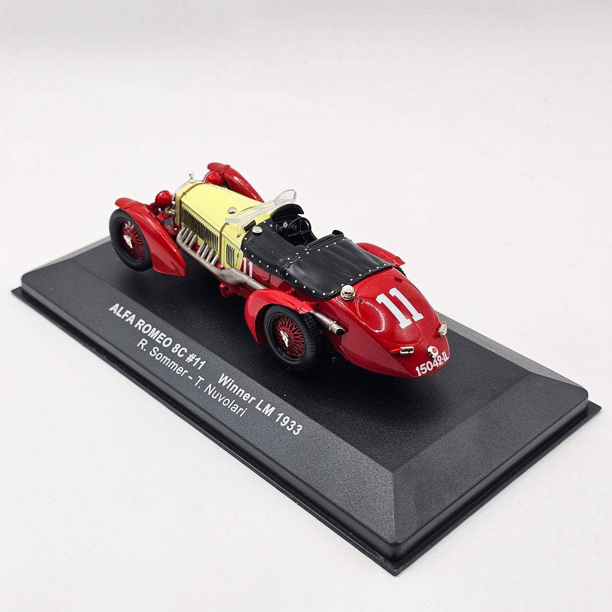 IXO Alfa Romeo 8C #11 Le Mans Winner 1933 1/43 Scale