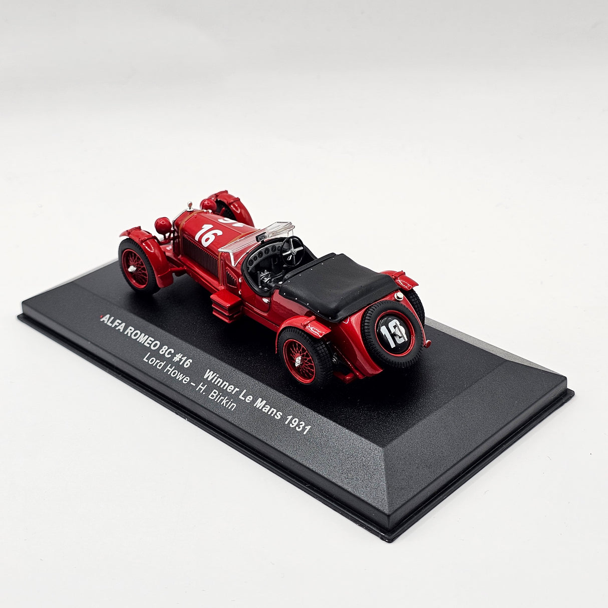 IXO Alfa Romeo 8C #16 Le Mans Winner 1931 1/43 Scale