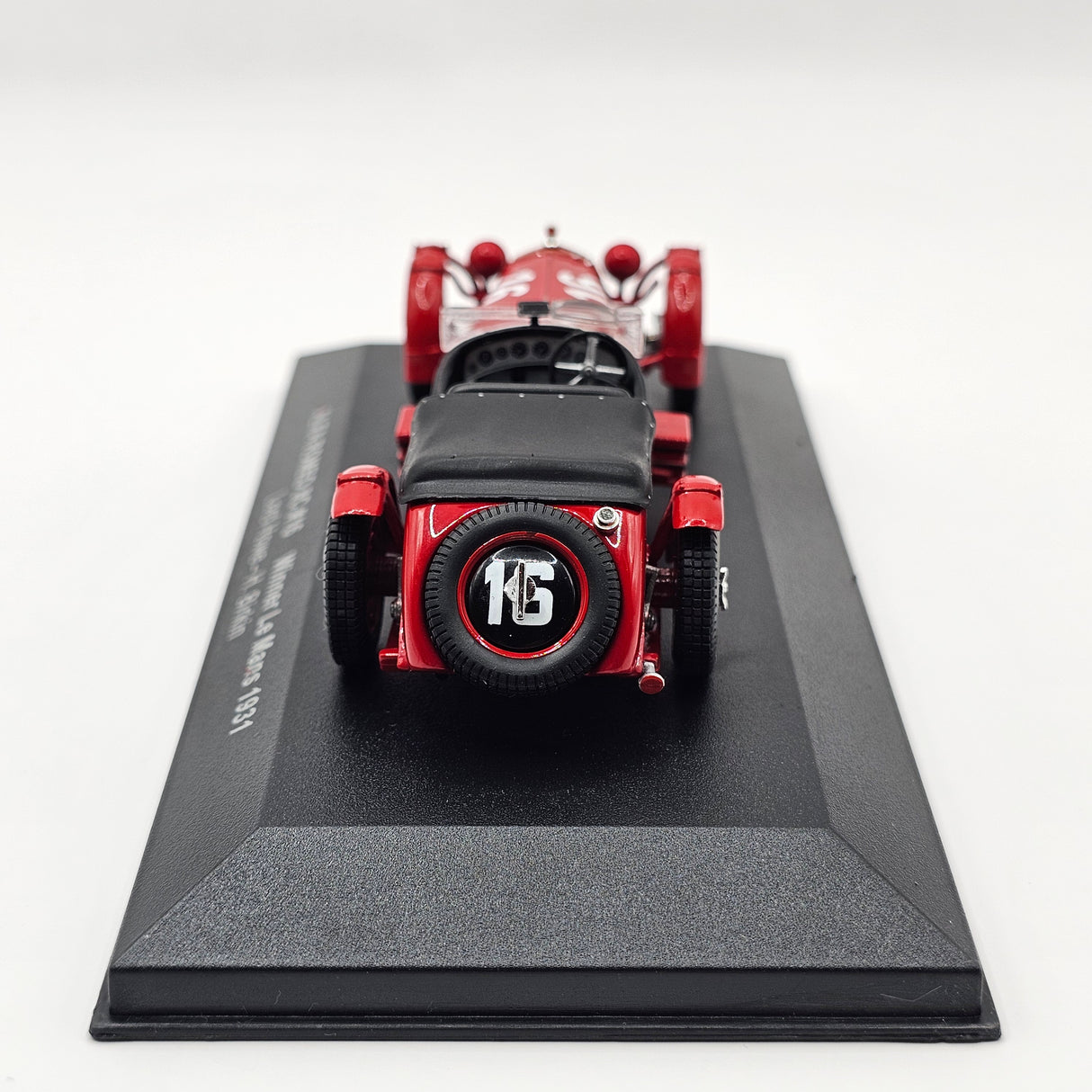 IXO Alfa Romeo 8C #16 Le Mans Winner 1931 1/43 Scale