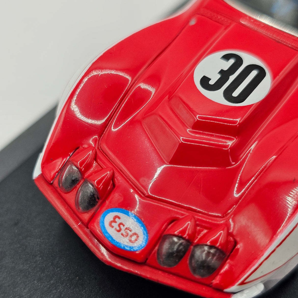 Quartzo Chevrolet Corvette "Greder Racing" #30 Le Mans 1973 1/43 Scale