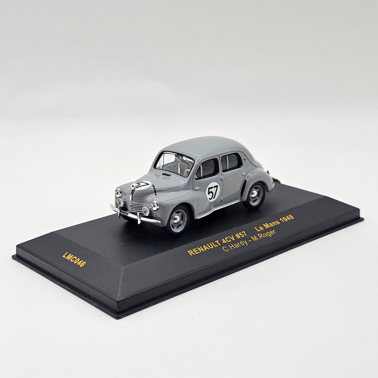 IXO Renault 4CV #57 Le Mans 1949 1/43 Scale