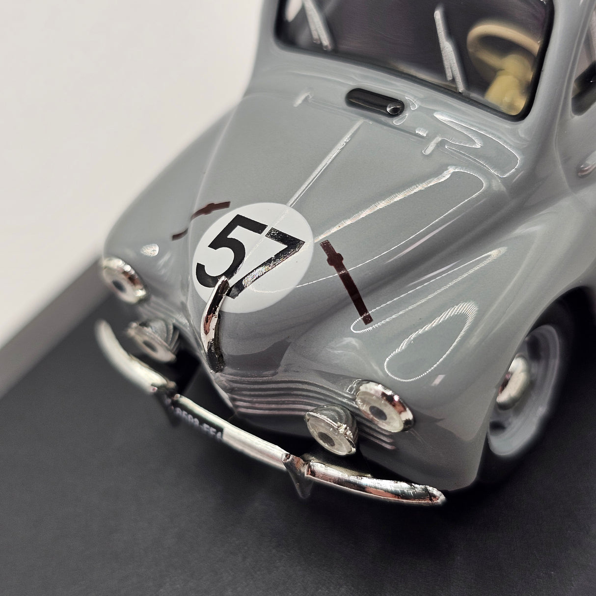 IXO Renault 4CV #57 Le Mans 1949 1/43 Scale
