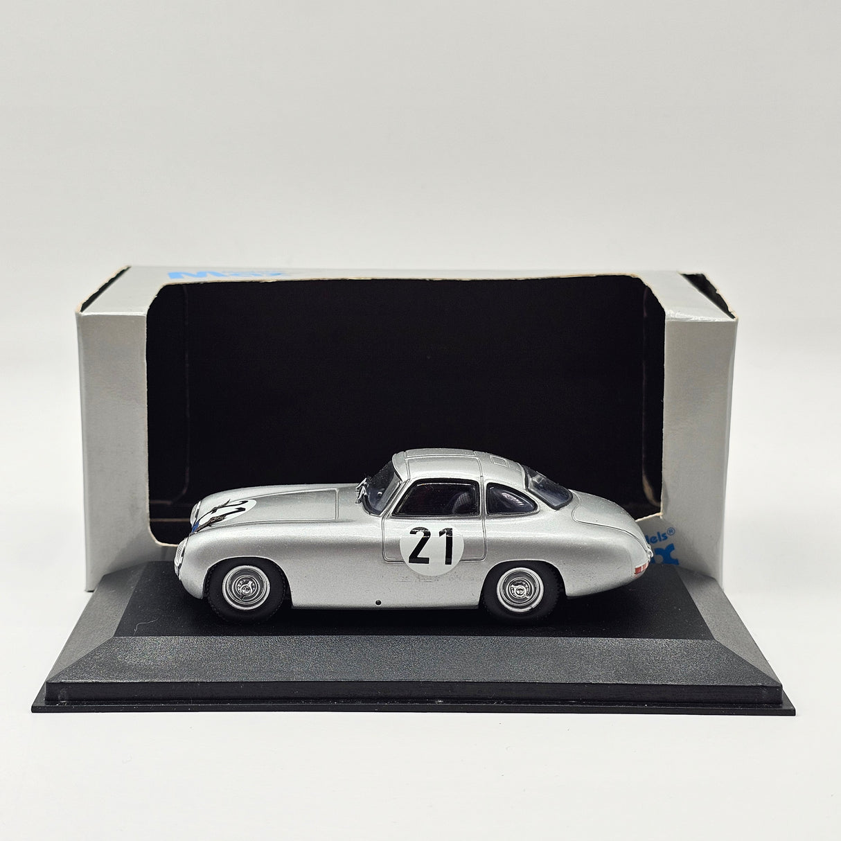 Max Models Mercedes Benz 300 SL #21 Le Mans Winner 1952 1/43 Scale
