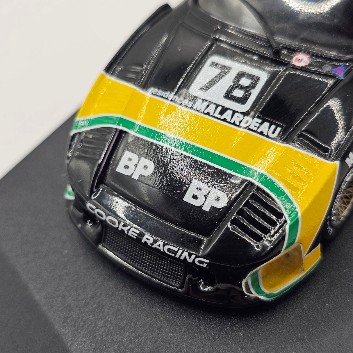 Quartzo Porsche 935 Kremer K3 "BP" #78 Le Mans 1982 1/43 Scale