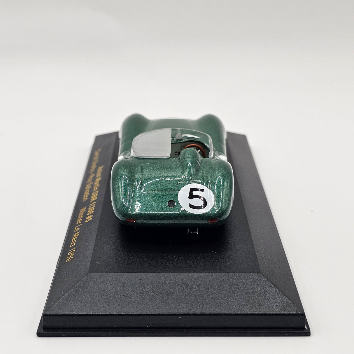 IXO Aston Martin DBR 1/300 #5 Le Mans Winner 1959 1/43 Scale