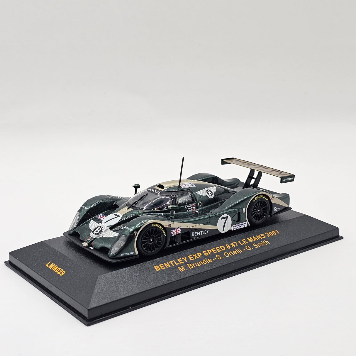 IXO Bentley Exp Speed 8 #7 Le Mans 2001 Brundle Ortelli 1/43 Scale