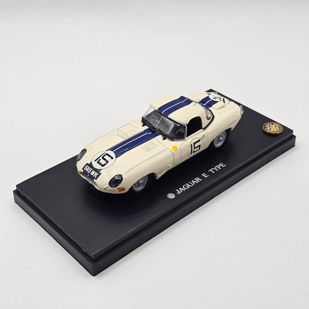 Kyosho Jaguar E-Type Roadster #15 Le Mans 1963 1/43 Scale