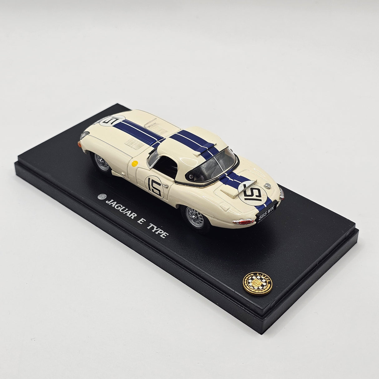 Kyosho Jaguar E-Type Roadster #15 Le Mans 1963 1/43 Scale