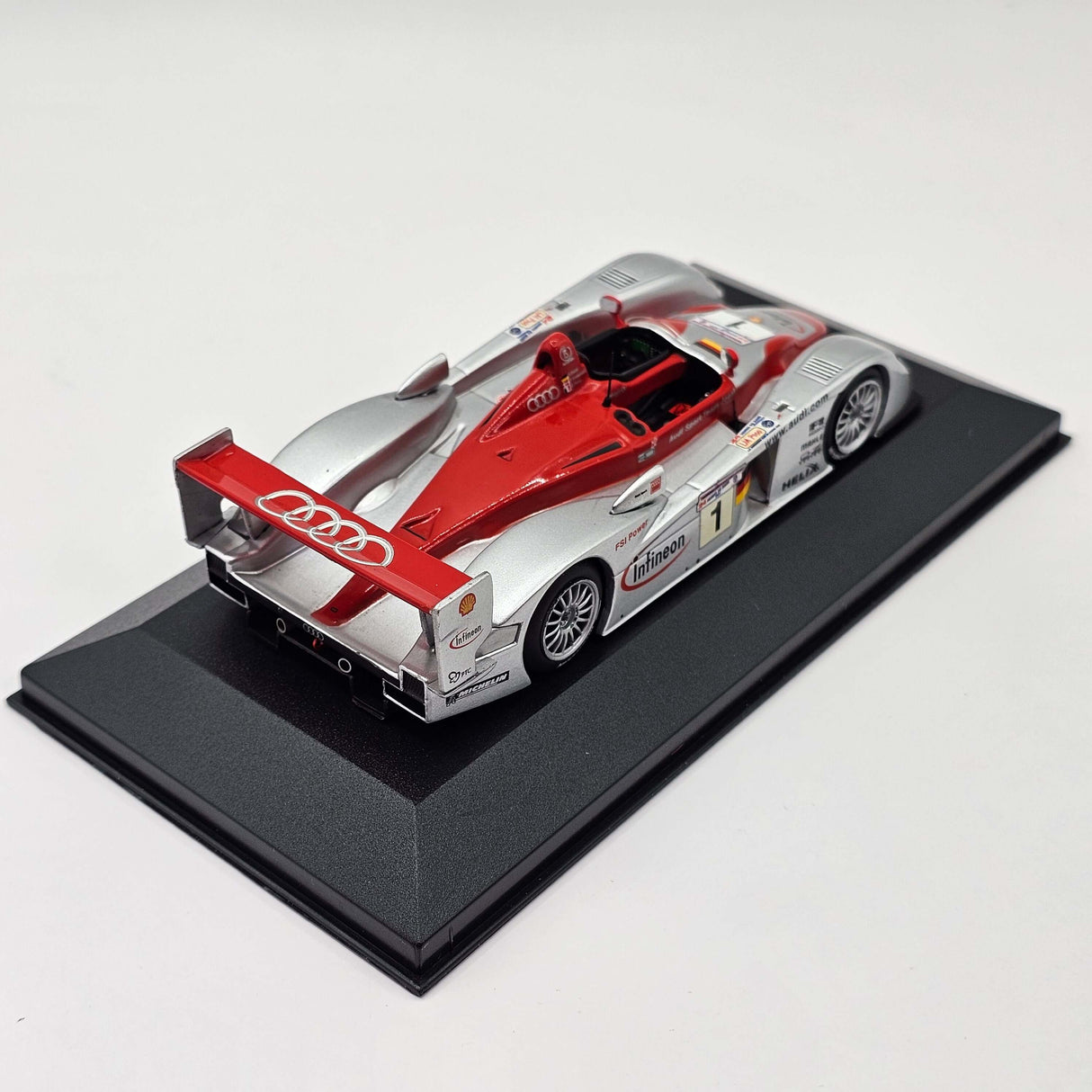 IXO Audi R8 #1 Le Mans Winner 2002 1/43 Scale LM2002