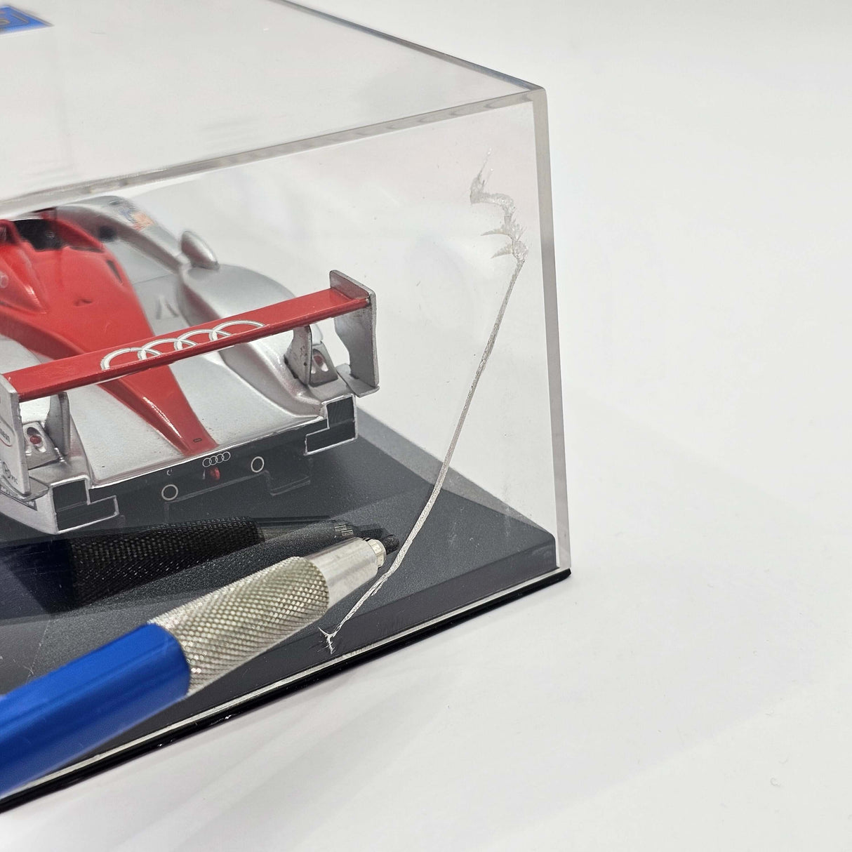 IXO Audi R8 #1 Le Mans Winner 2002 1/43 Scale LM2002