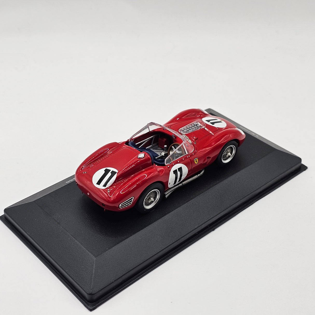 IXO Ferrari TR60 #11 Le Mans Winner 1960 1/43 Scale LM1960