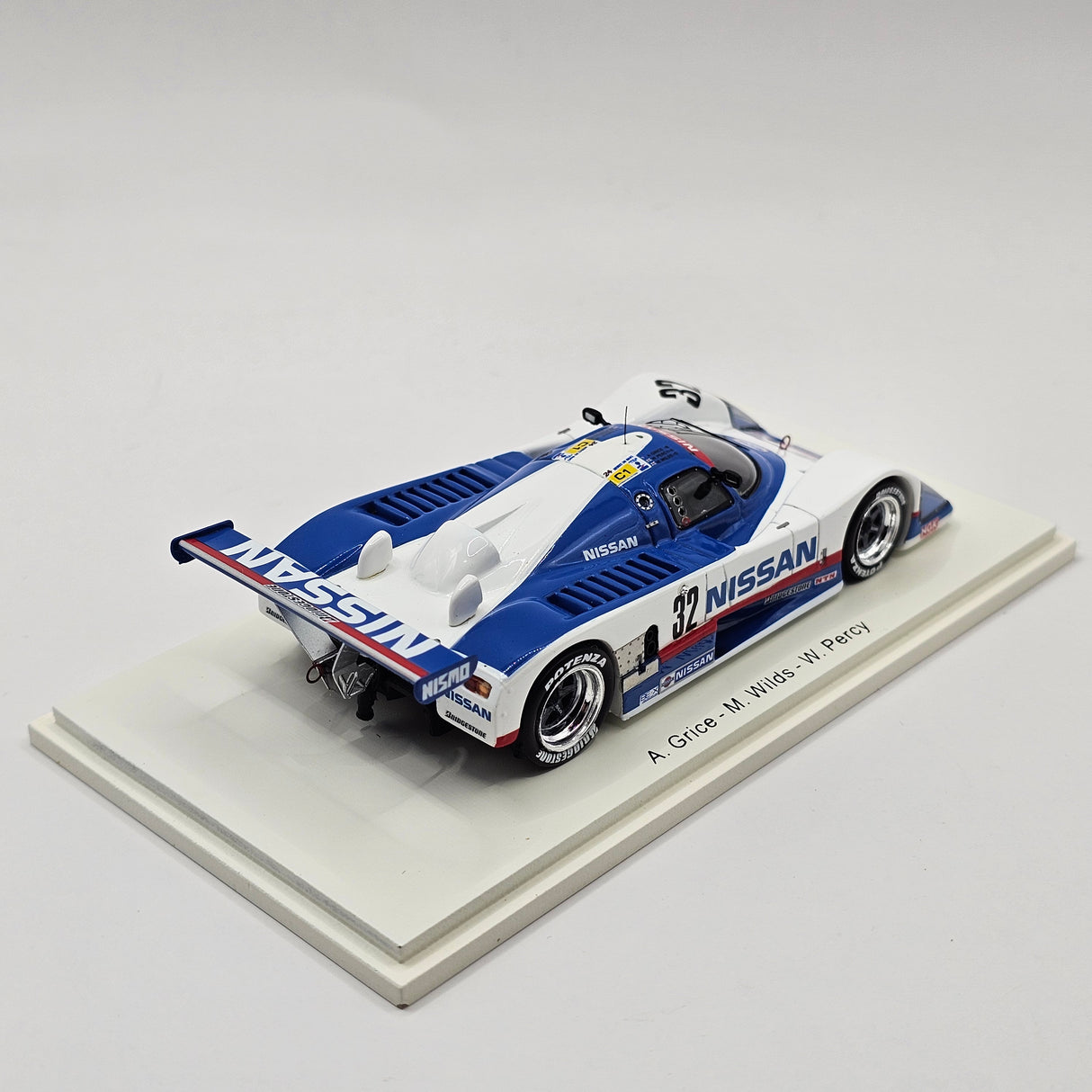 Spark March Nissan R88C #32 Team Nissan Motorsport Le Mans 1988 1/43 Scale