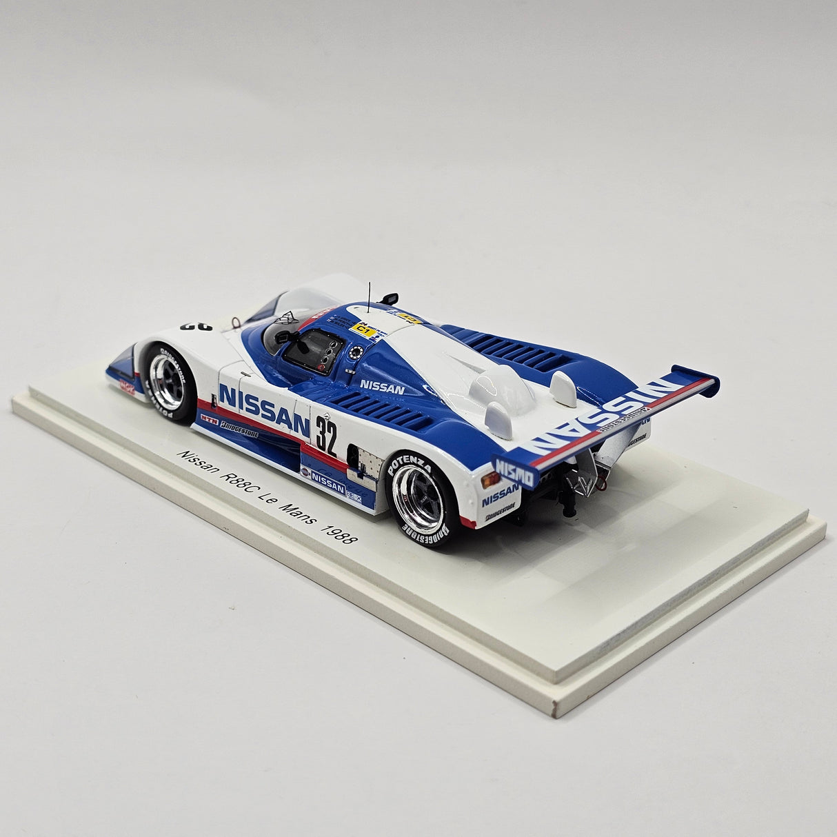 Spark March Nissan R88C #32 Team Nissan Motorsport Le Mans 1988 1/43 Scale