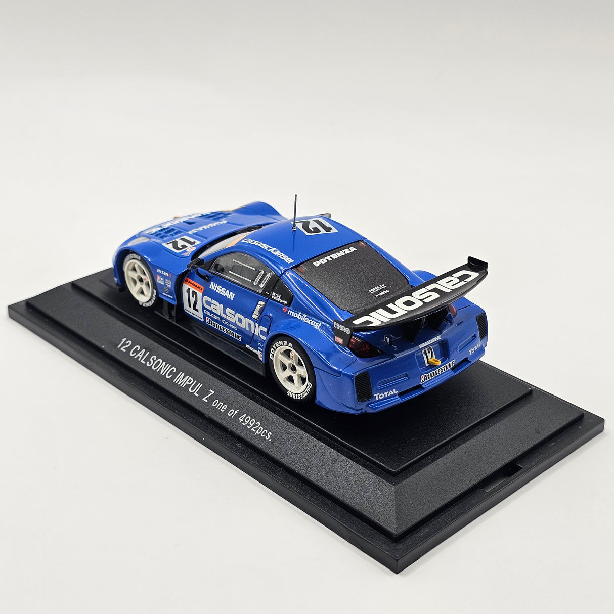 EBBRO Nissan Z No. 12 Calsonic Impul Super GT GT500 2004 - Limited Edition 1/43 Scale
