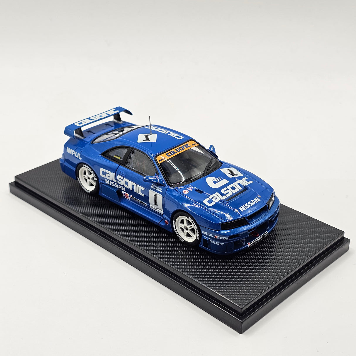 EBBRO Nissan Skyline R33 GT-R #1 Calsonic JGTC 1995 1/43 Scale