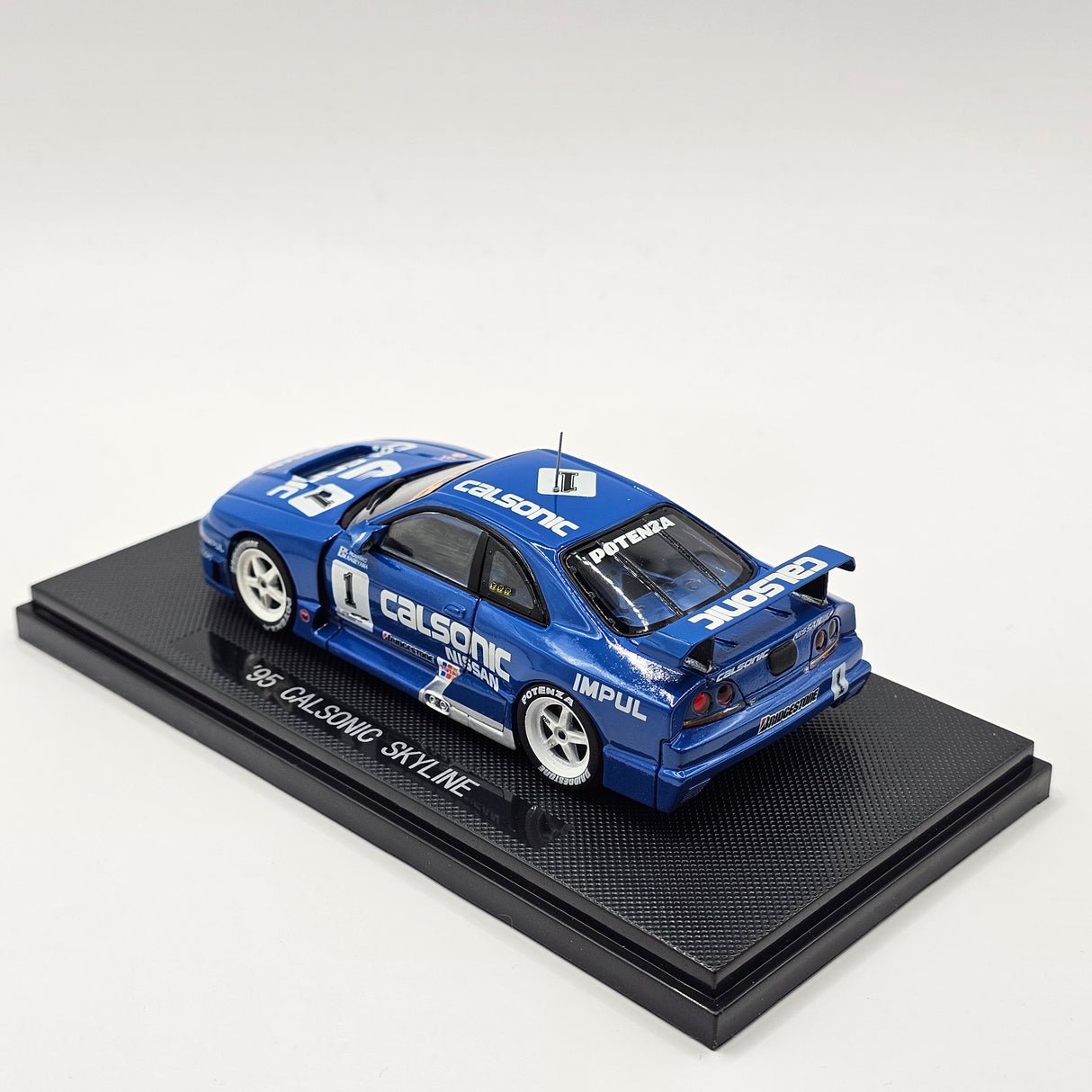 EBBRO Nissan Skyline R33 GT-R #1 Calsonic JGTC 1995 1/43 Scale