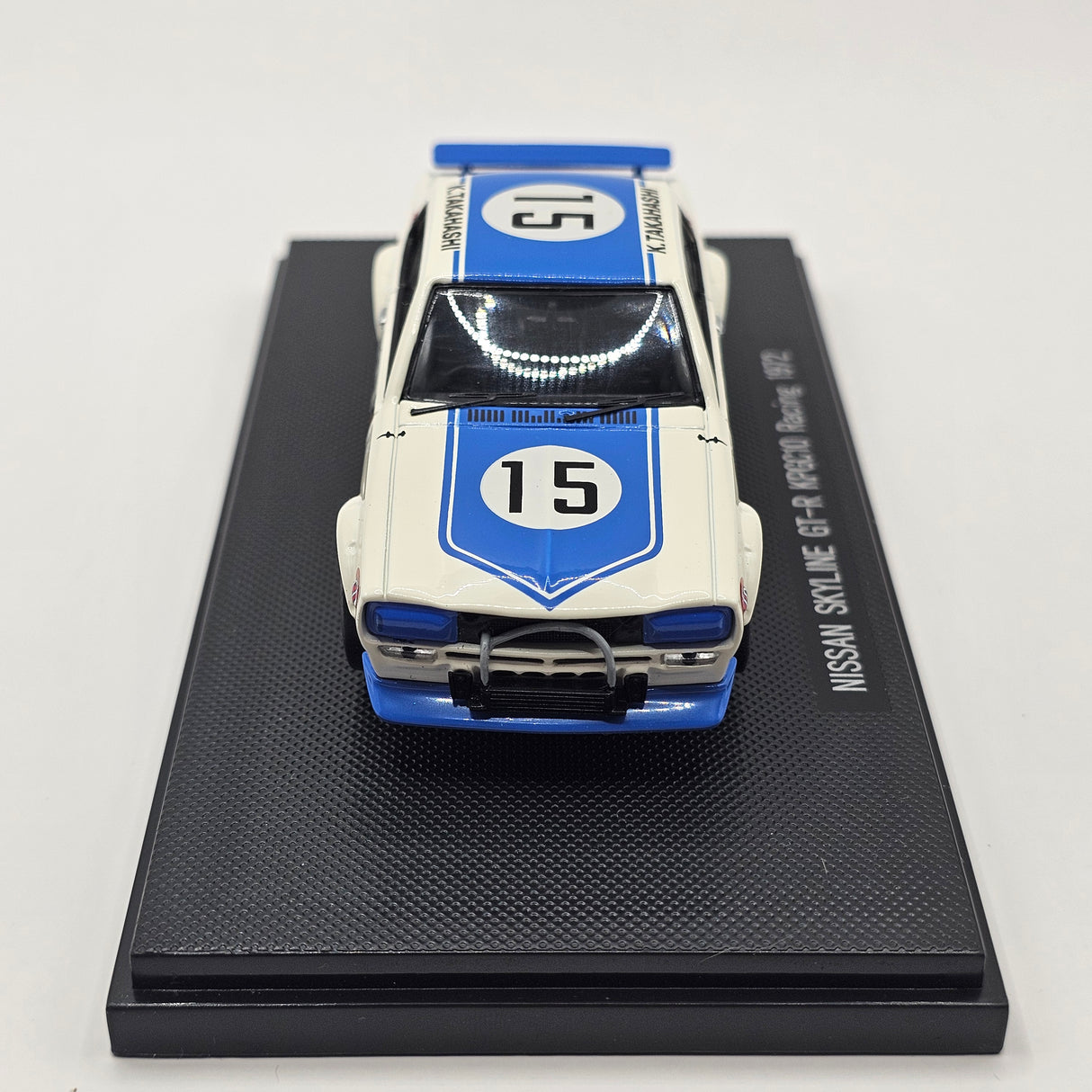 EBBRO Nissan Skyline GT-R KPGC10 Racing #15 (White/Blue) 1/43 Scale