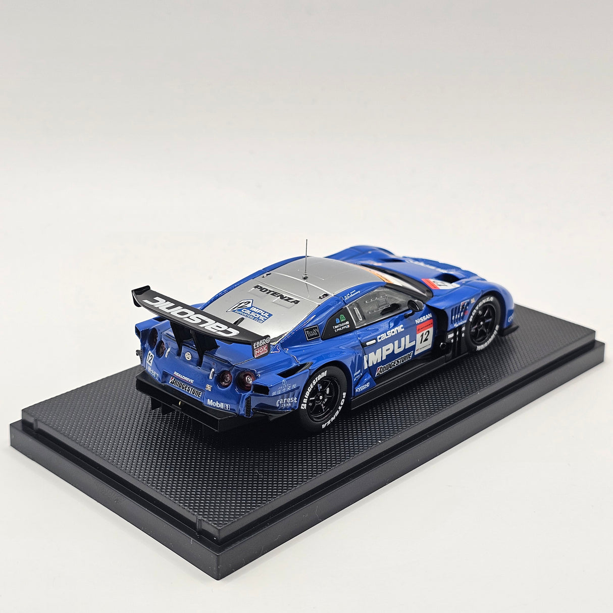 EBBRO Nissan GT-R #12 Calsonic Impul Super GT GT500 Rd. 7 Fuji 2009 1/43 Scale