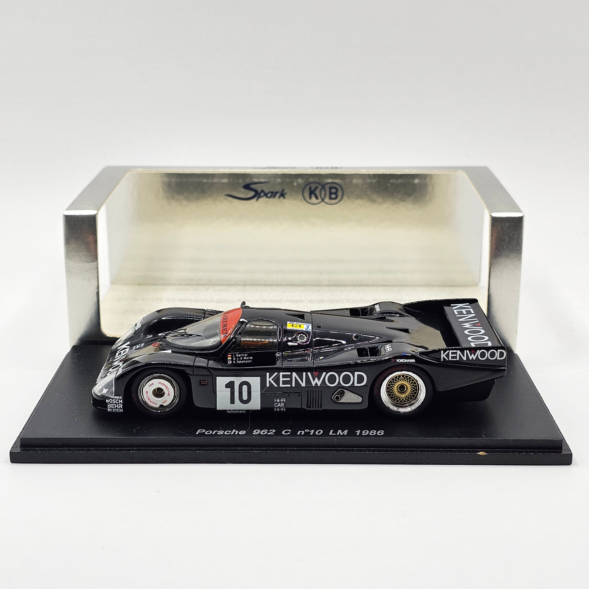 Spark Porsche 962C No.10 Porsche Kremer Racing Le Mans 1986 1/43 Scale KBS013