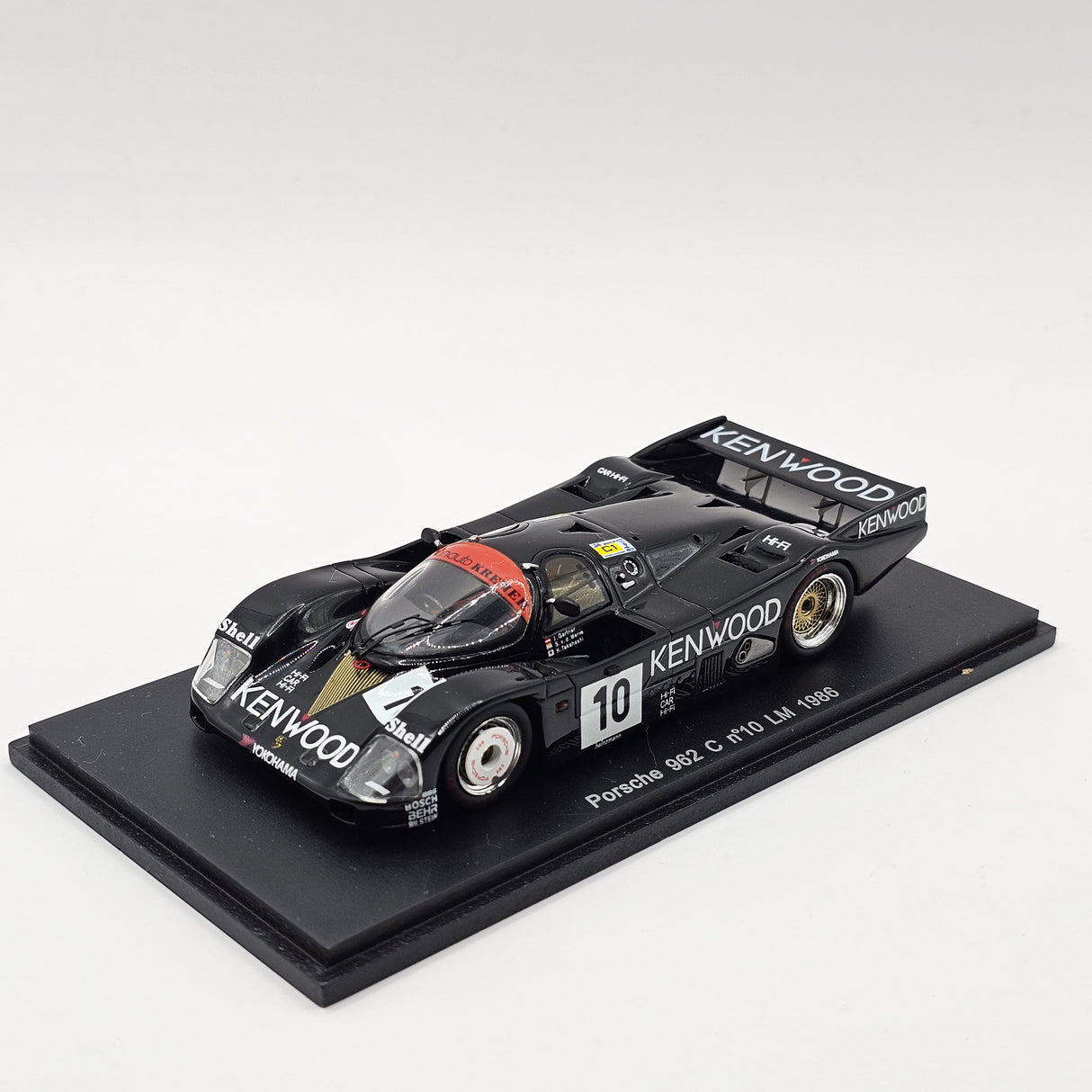 Spark Porsche 962C No.10 Porsche Kremer Racing Le Mans 1986 1/43 Scale KBS013