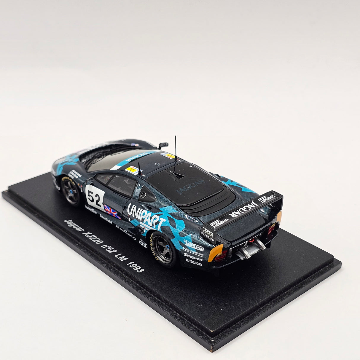 Spark Jaguar XJ220 No.52 TWR Jaguar Racing Le Mans 1993 1/43 Scale