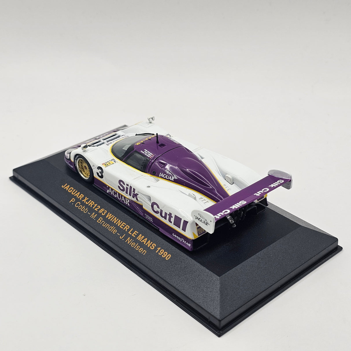 IXO Jaguar XJR-12 #3 Silk Cut Jaguar Le Mans Winner 1990 1/43 Scale LMC008