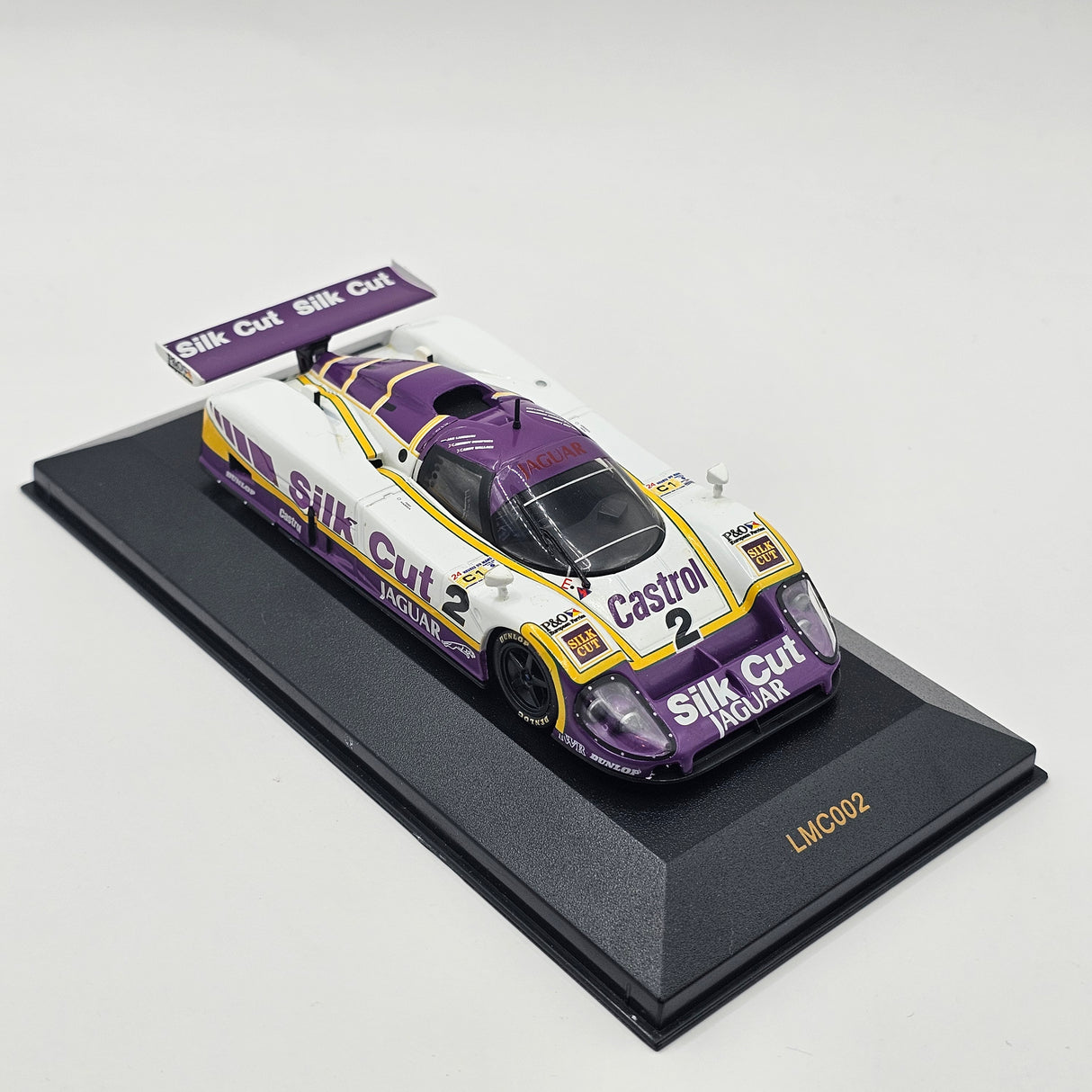IXO Jaguar XJR-9 #2 Silk Cut Jaguar Le Mans Winner 1988 1/43 Scale LMC002