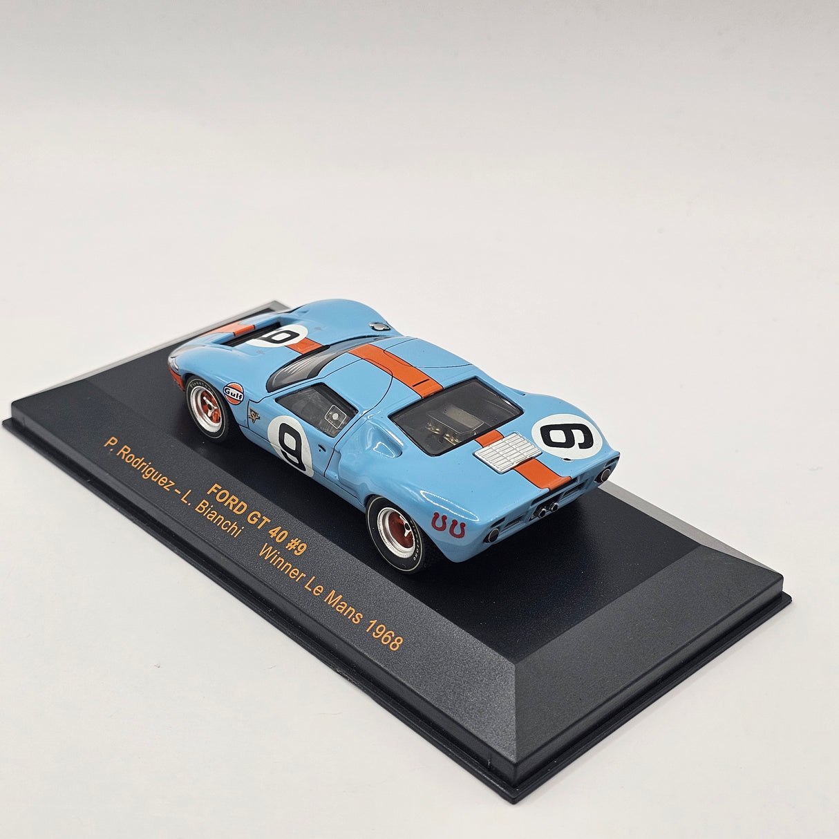IXO Ford GT40 #9 JW Automotive Engineering Le Mans Winner 1968 1/43 Scale LMC025