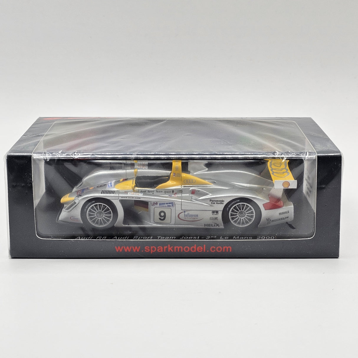 Spark Audi R8 #9 Audi Sport Team Joest Le Mans 2000 1/43 Scale