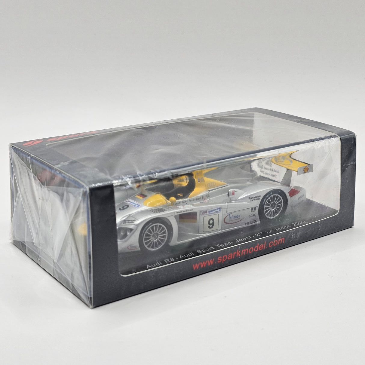 Spark Audi R8 #9 Audi Sport Team Joest Le Mans 2000 1/43 Scale