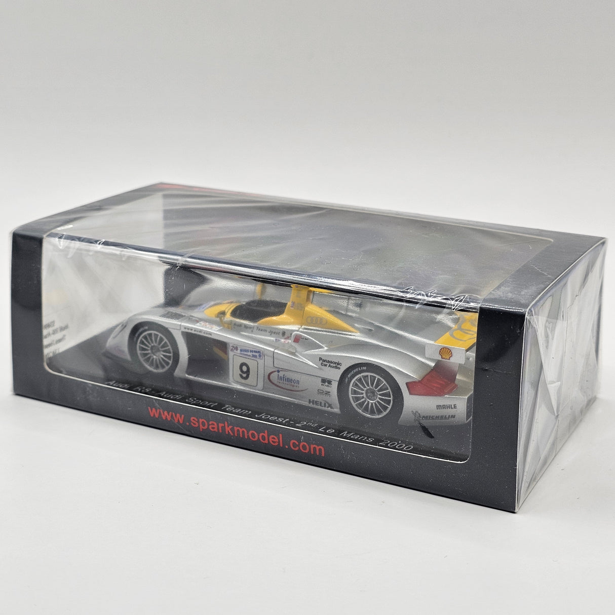 Spark Audi R8 #9 Audi Sport Team Joest Le Mans 2000 1/43 Scale