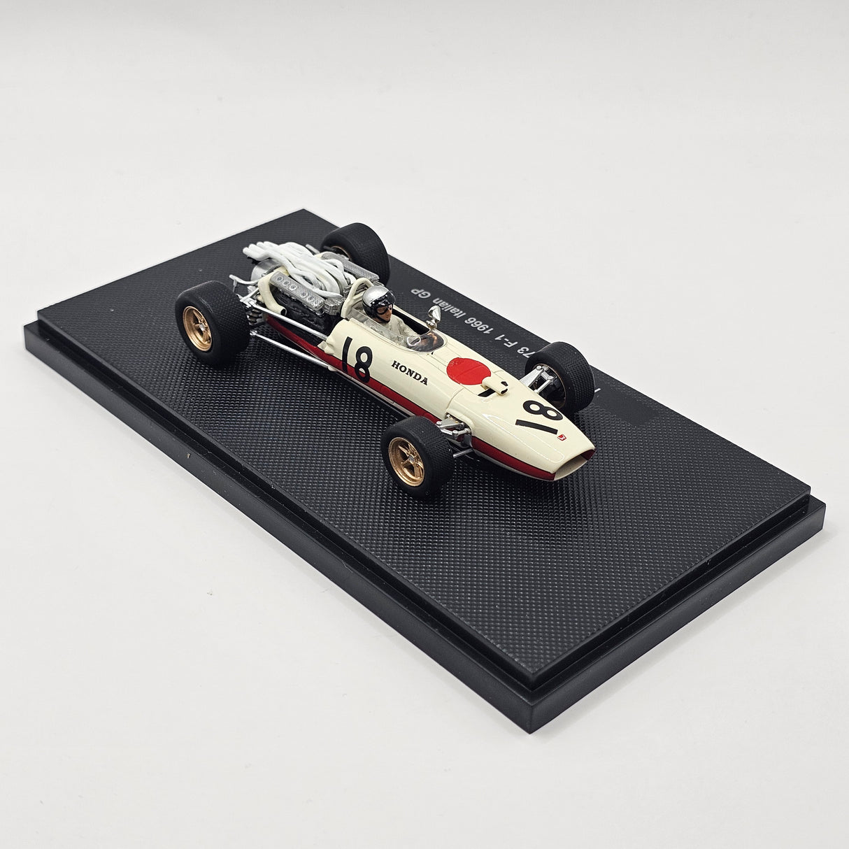 EBBRO Honda RA273 #18 Richie Ginther Italian GP 1966 1/43 Scale 44261