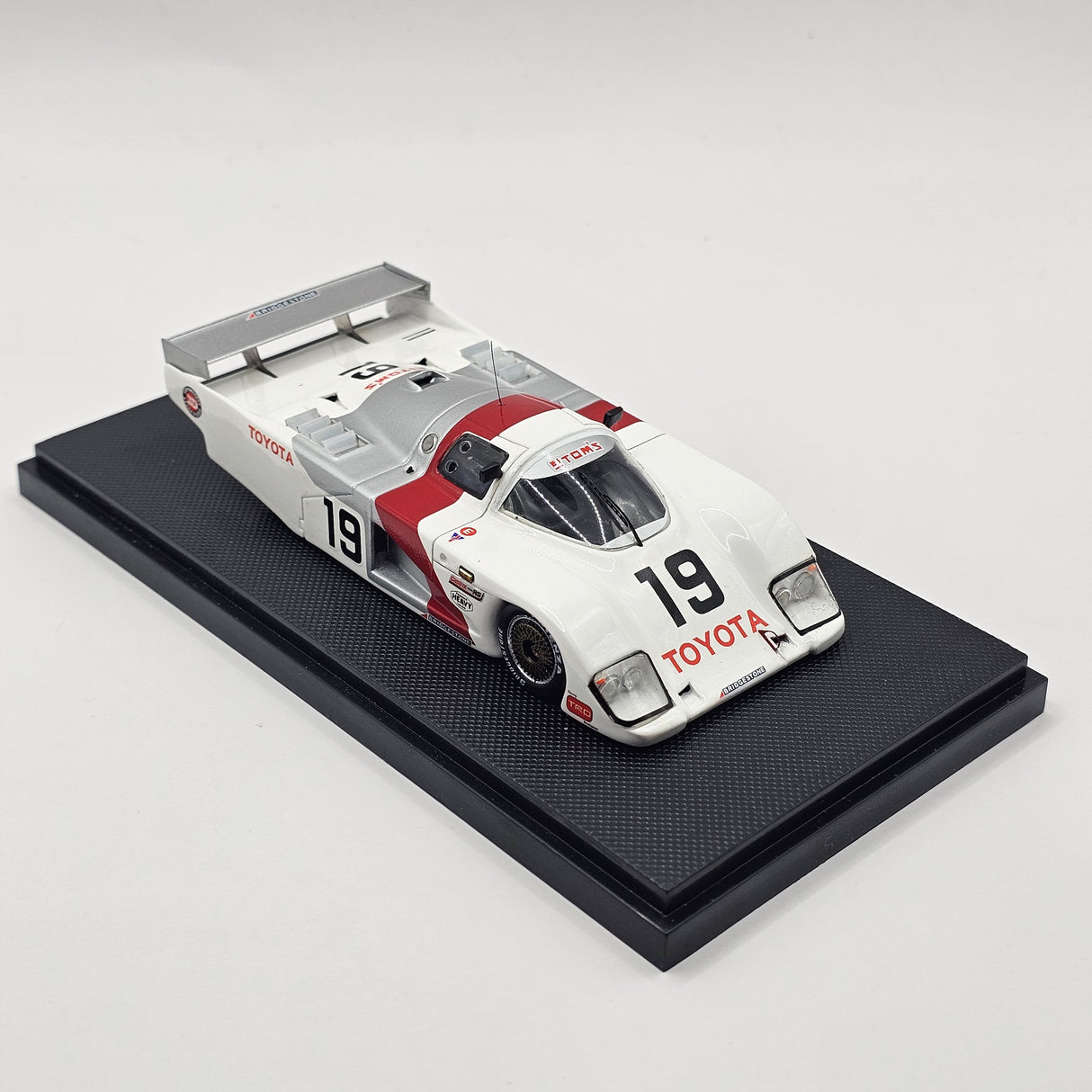 EBBRO Toyota 83C #19 Toyota Team Tom's 1983 Fuji 1000KM 1/43 Scale