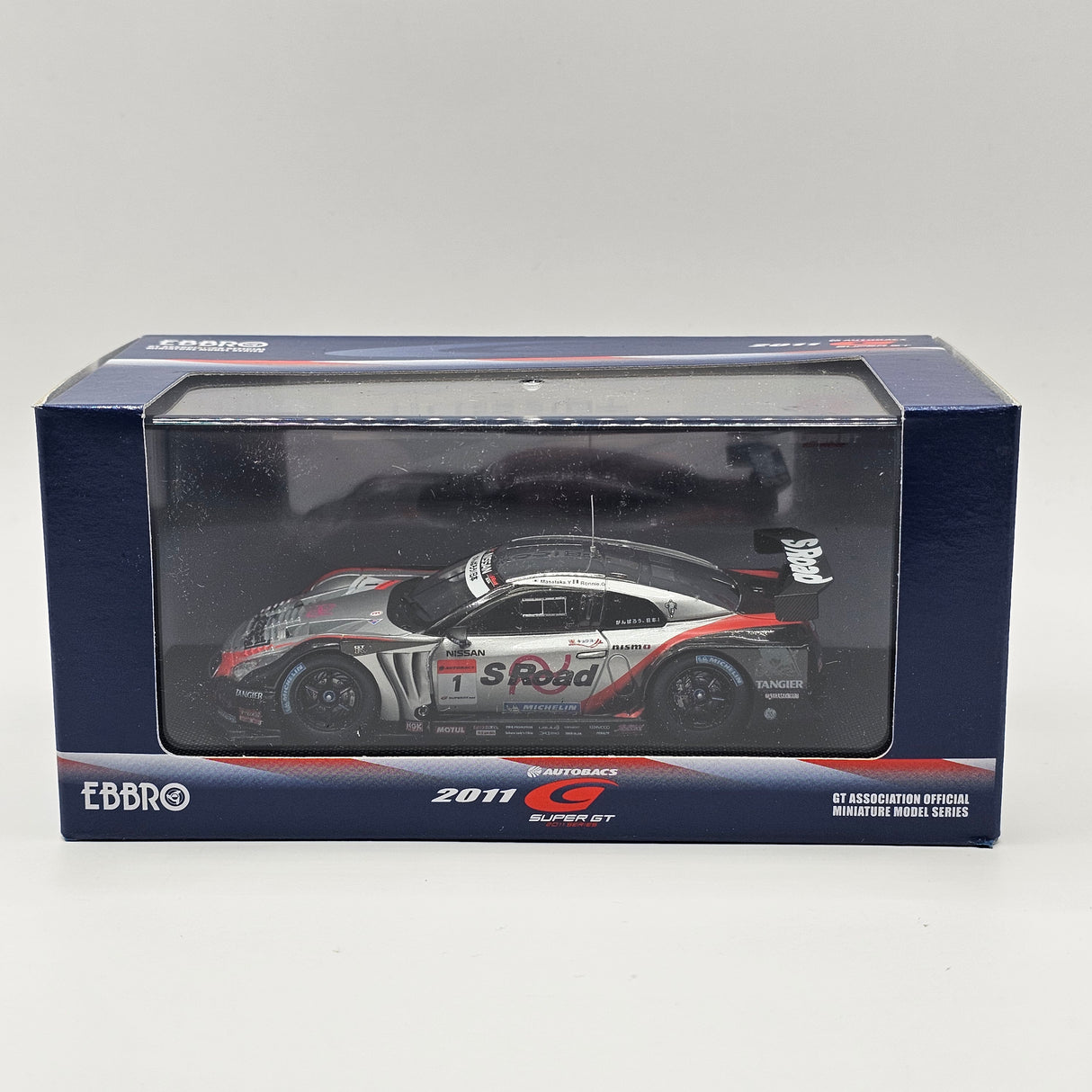 EBBRO Nissan GT-R R35 #1 MOLA Super GT GT500 Nismo Festival 2011 1/43 Scale