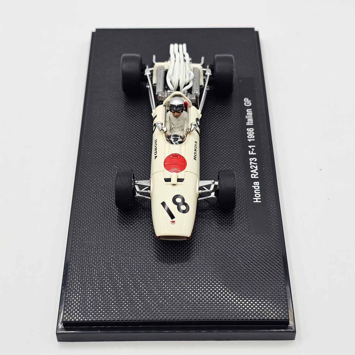 EBBRO Honda RA273 Italian GP 1966 #18 Ritchie Ginther 1/43 Scale