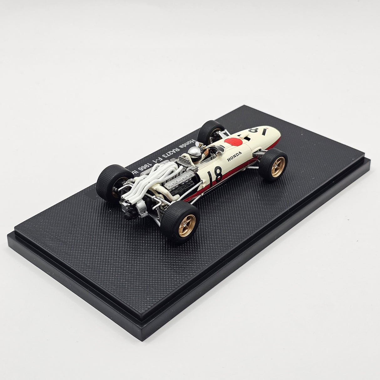 EBBRO Honda RA273 Italian GP 1966 #18 Ritchie Ginther 1/43 Scale