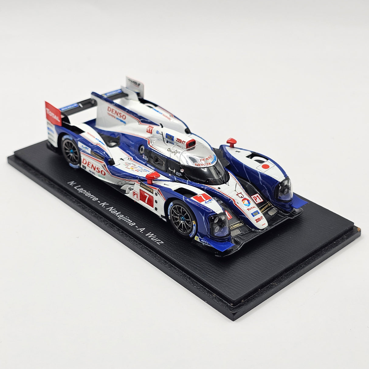 Spark Toyota TS030 Hybrid #7 Toyota Racing Le Mans 2013 1/43 Scale S2380