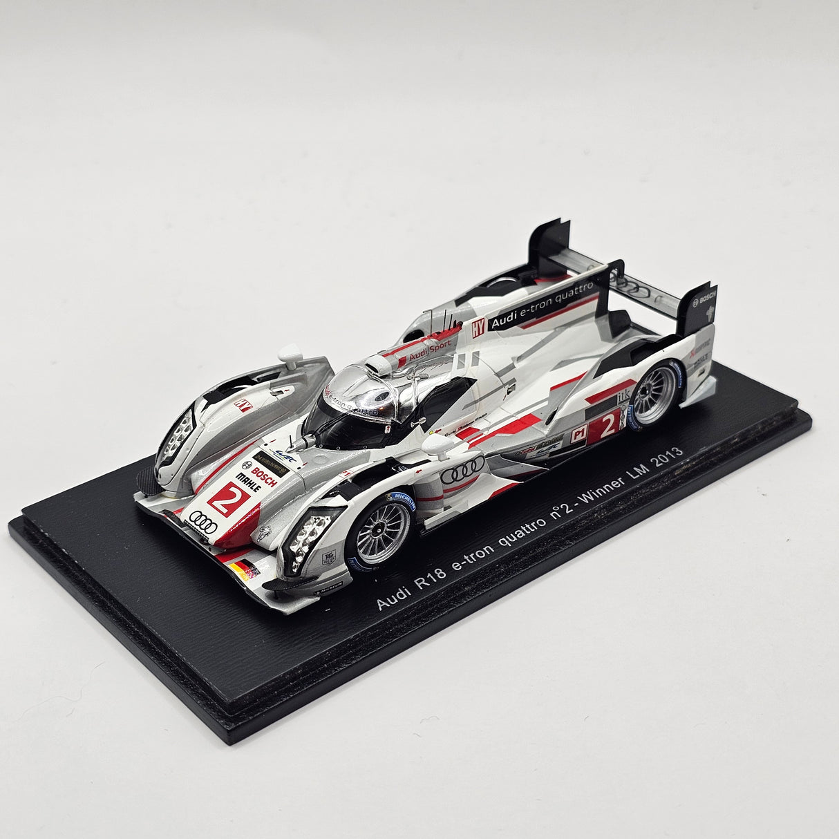 Spark Audi R18 e-tron Quattro #2 Audi Sport Team Joest Le Mans 2013 Winner 1/43 Scale 43LM13