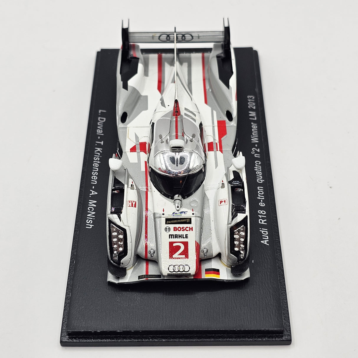 Spark Audi R18 e-tron Quattro #2 Audi Sport Team Joest Le Mans 2013 Winner 1/43 Scale 43LM13