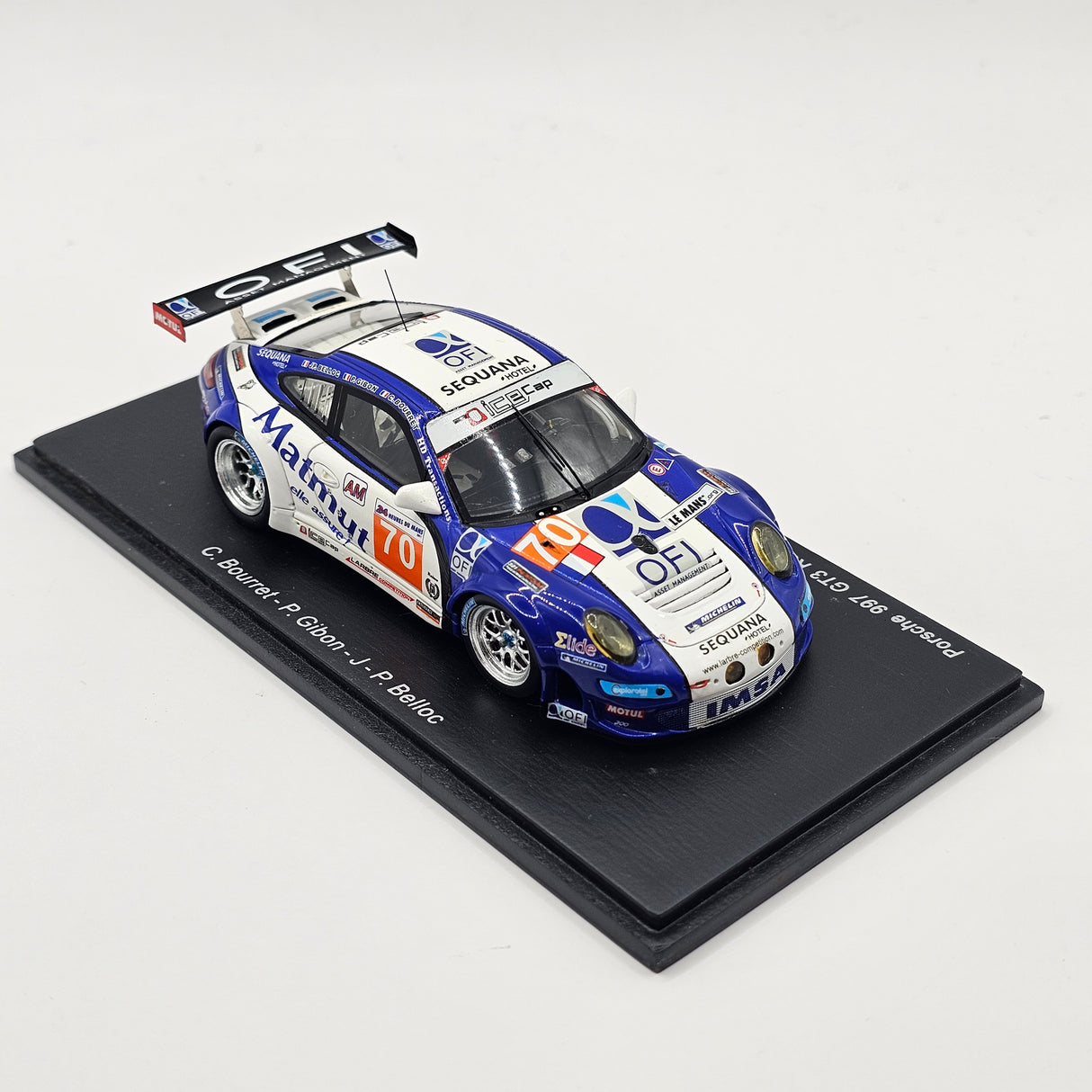 Spark Porsche 997 GT3 RSR #70 Larbre Competition Le Mans 2011 GTE AM 1/43 Scale