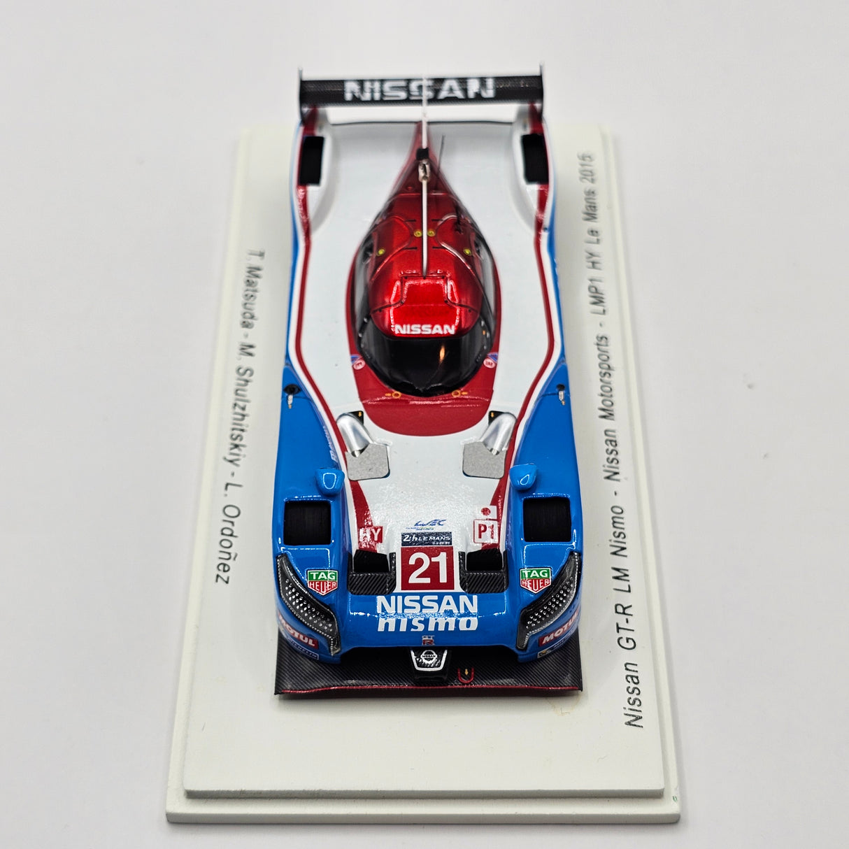 Spark Nissan GT-R LM Nismo #21 Nissan Motorsports Le Mans 2015 1/43 Scale S4640