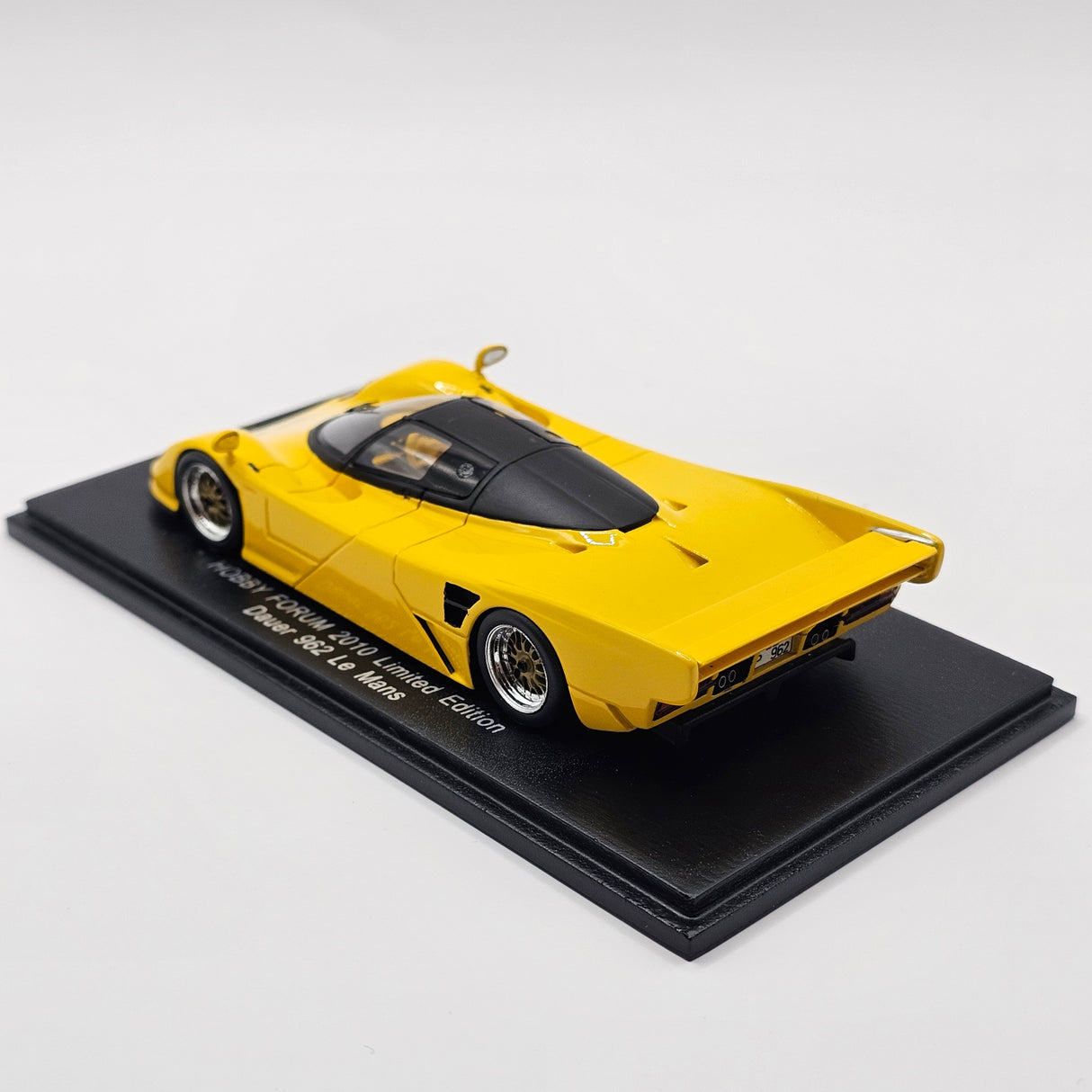 Spark Dauer 962 Le Mans Yellow Hobby Forum 2010 Limited Edition 1/43 Scale