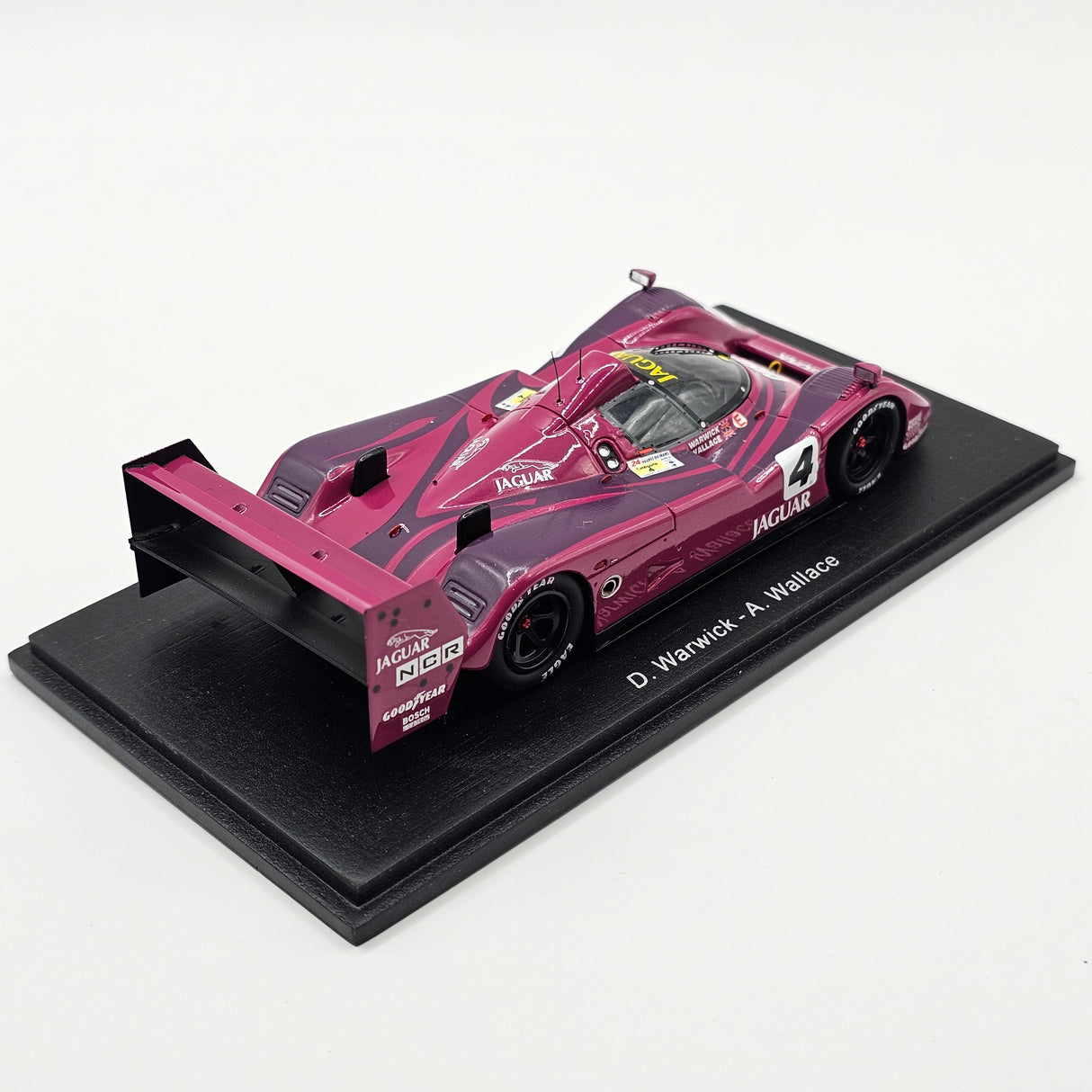 Spark Jaguar XJR-14 #4 Silk Cut Tom Walkinshaw Racing Le Mans 1991 1/43 Scale S0775