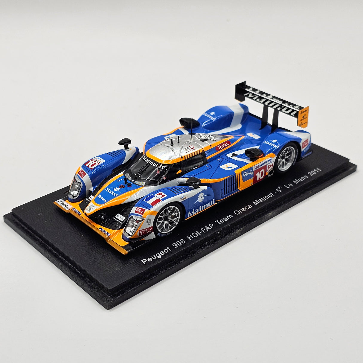 Spark Peugeot 908 HDI FAP #10 Team Oreca Matmut Le Mans 2011 1/43 Scale S4498