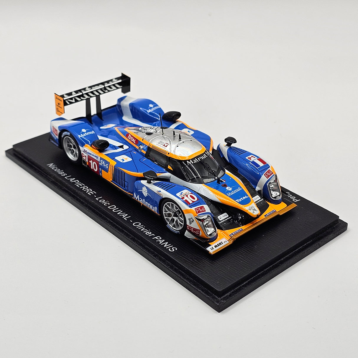 Spark Peugeot 908 HDI FAP #10 Team Oreca Matmut Le Mans 2011 1/43 Scale S4498