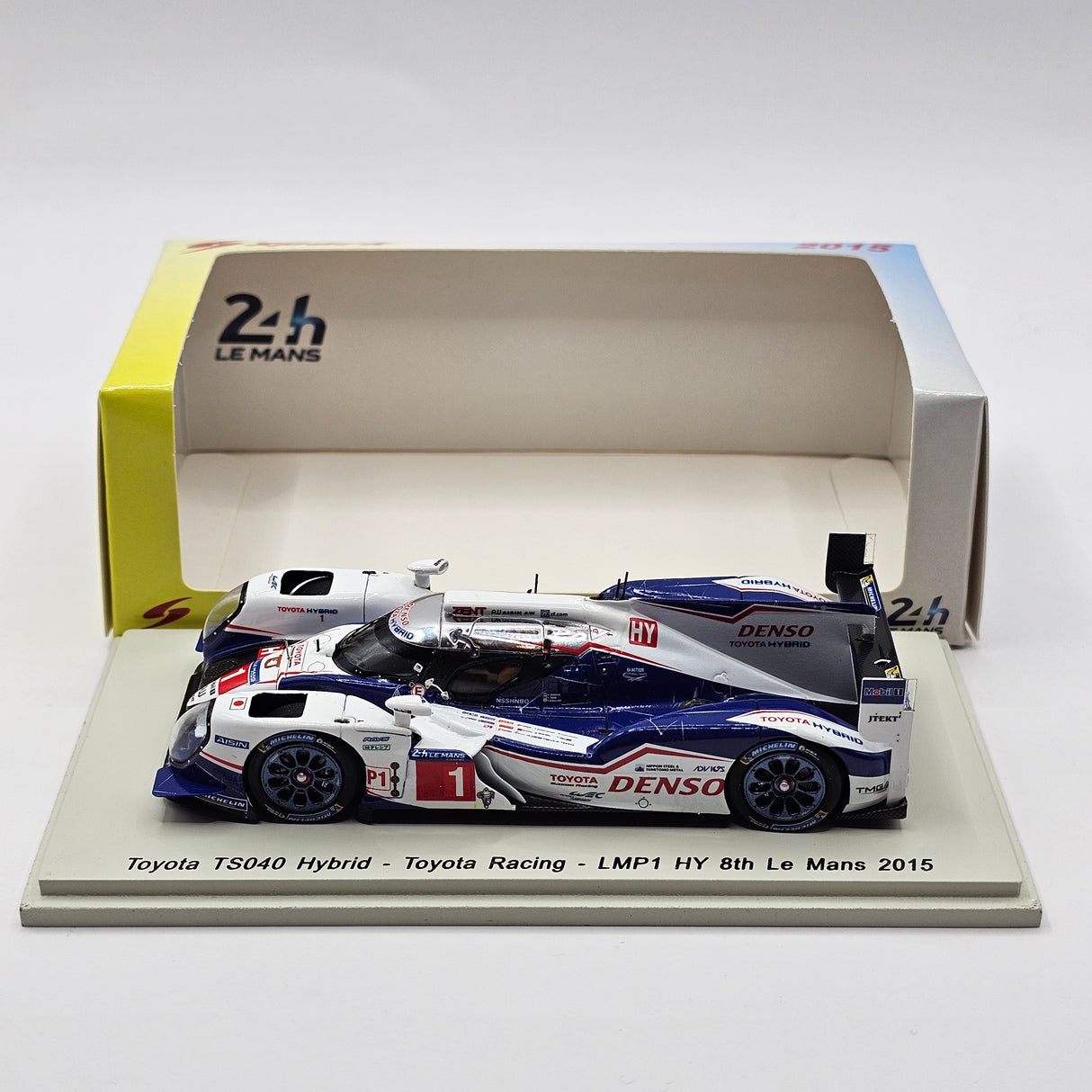 Spark Toyota TS040 Hybrid #1 Toyota Racing LMP1 Le Mans 2015 1/43 Scale S4630