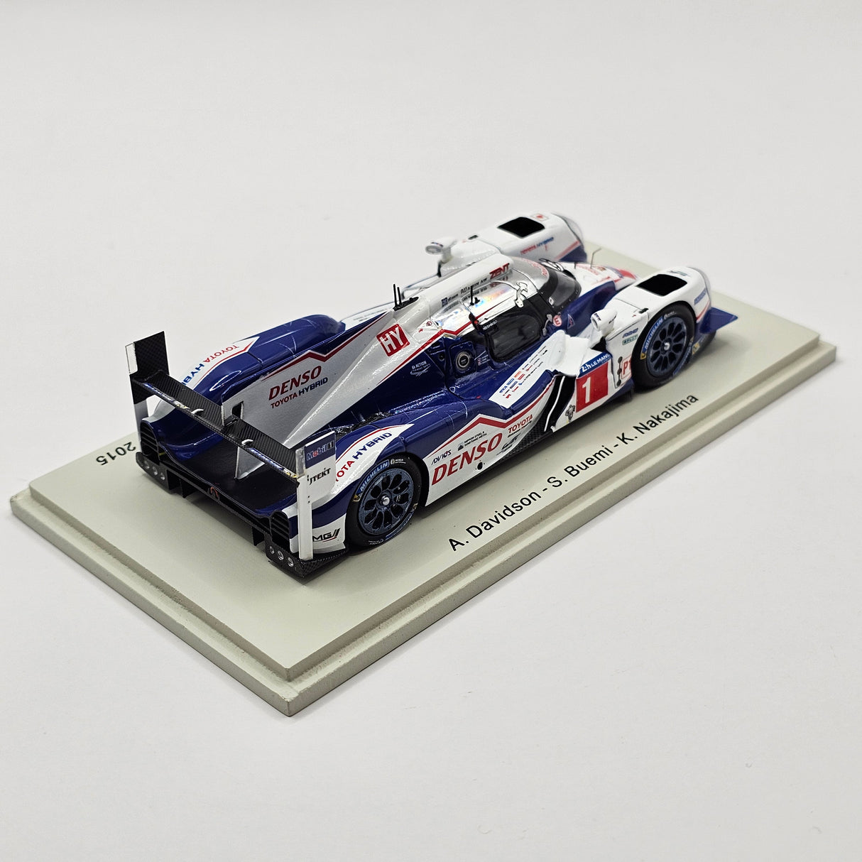 Spark Toyota TS040 Hybrid #1 Toyota Racing LMP1 Le Mans 2015 1/43 Scale S4630