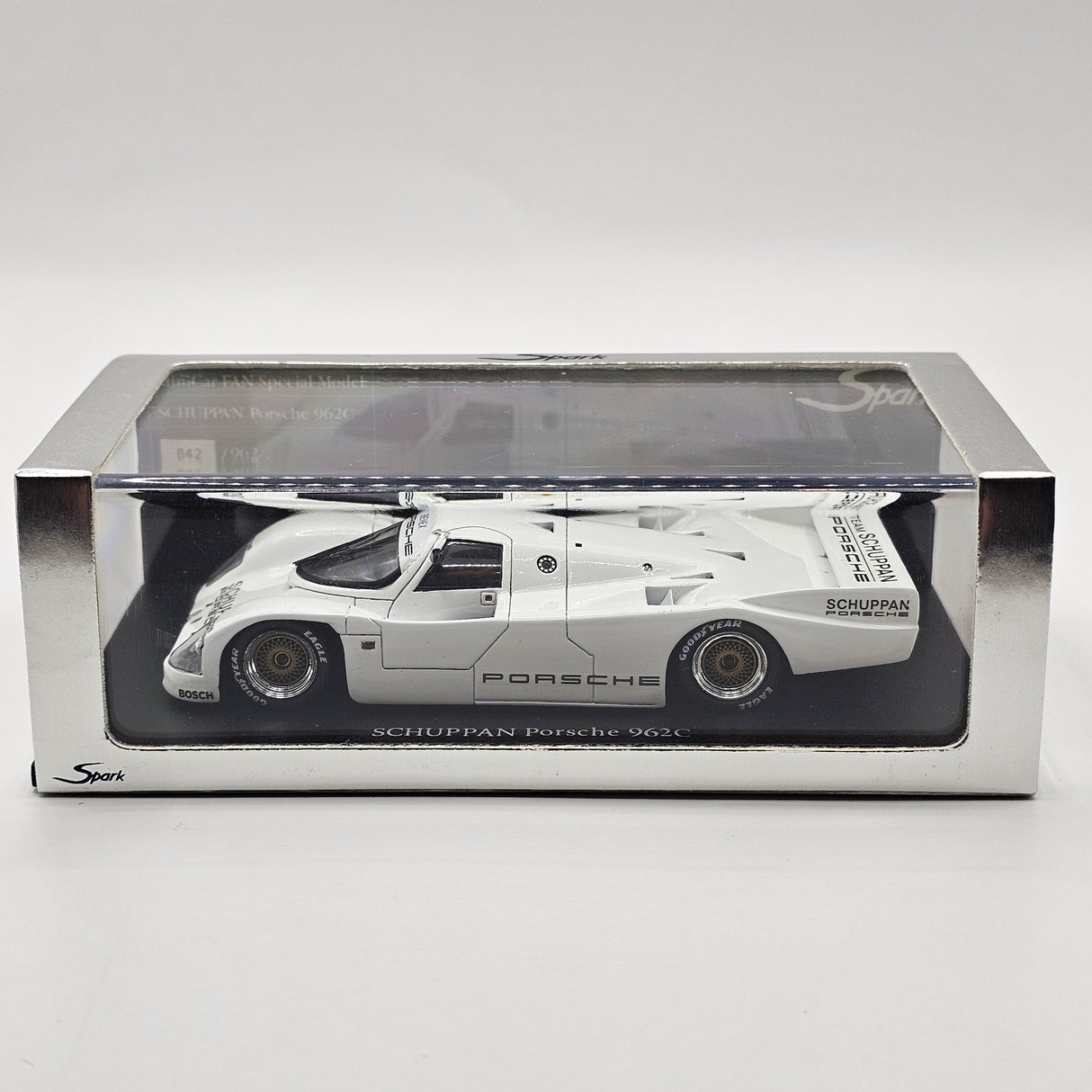 Spark Porsche Schuppan 962C - Minicar Fan Limited Edition White 1/43 Scale