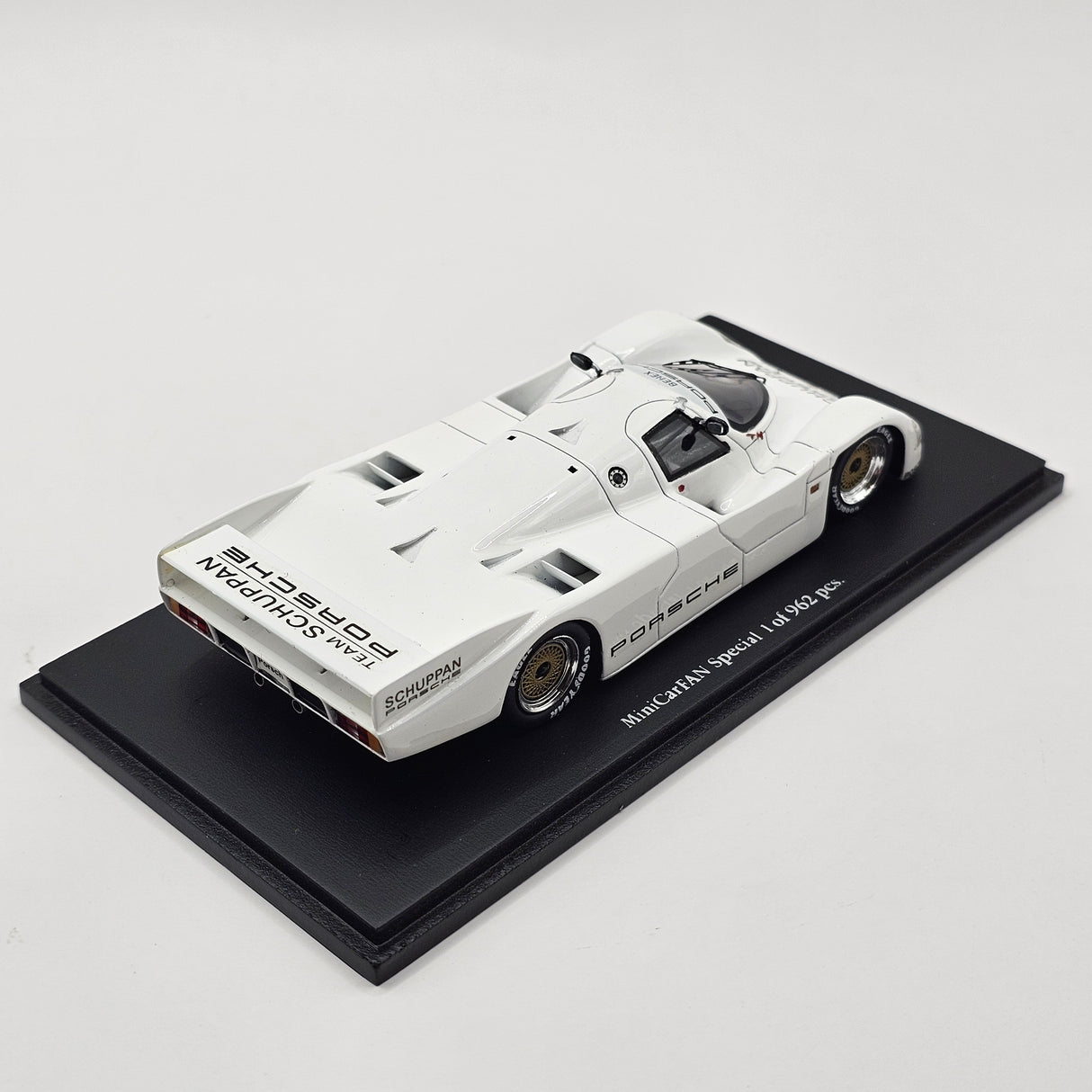 Spark Porsche Schuppan 962C - Minicar Fan Limited Edition White 1/43 Scale